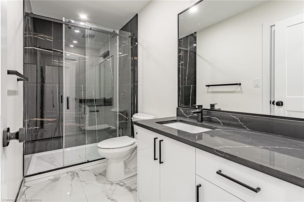 1187 Hobbs Drive, London, ON - Indoor Photo Showing Bathroom