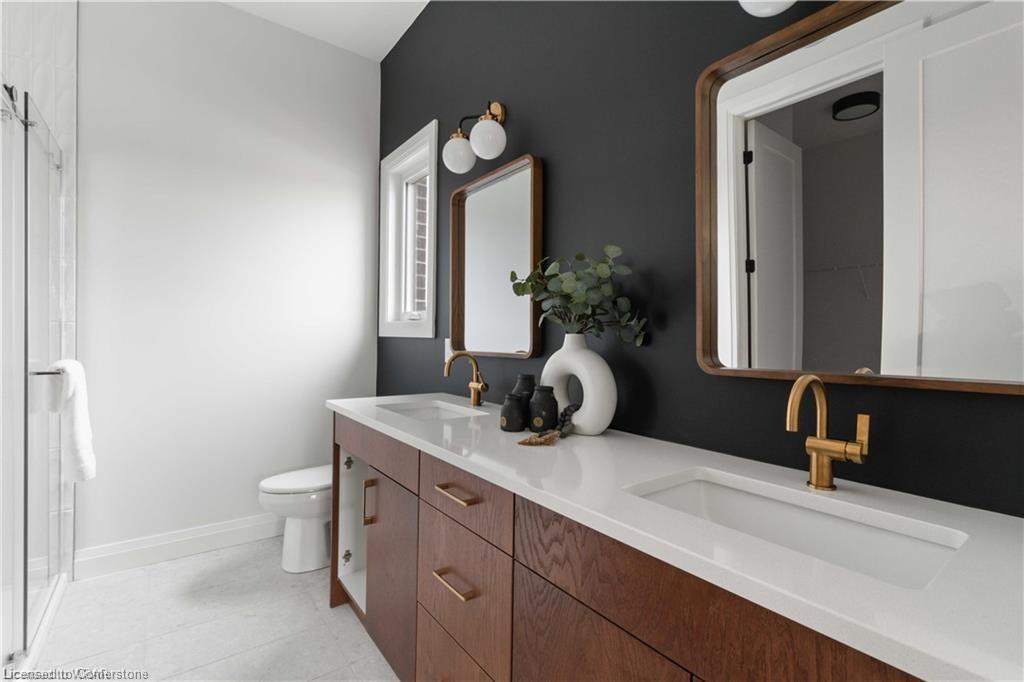 613 Sweetbay Crescent, Sarnia, ON - Indoor Photo Showing Bathroom