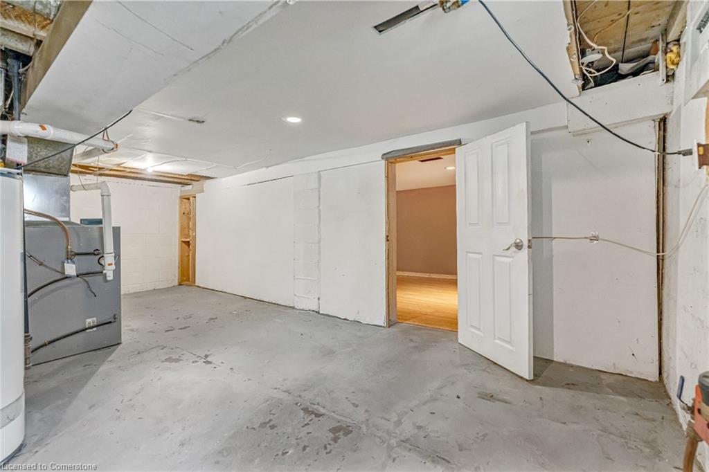 177 Young Street, Hamilton, ON - Indoor Photo Showing Garage