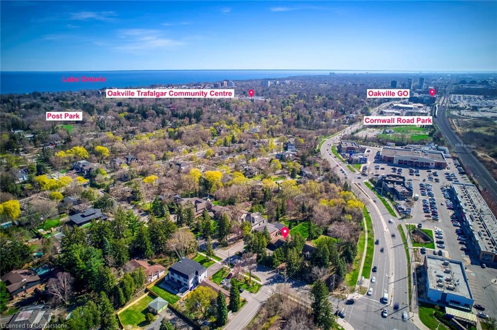 494 Chartwell Road, Oakville, ON - Outdoor With View