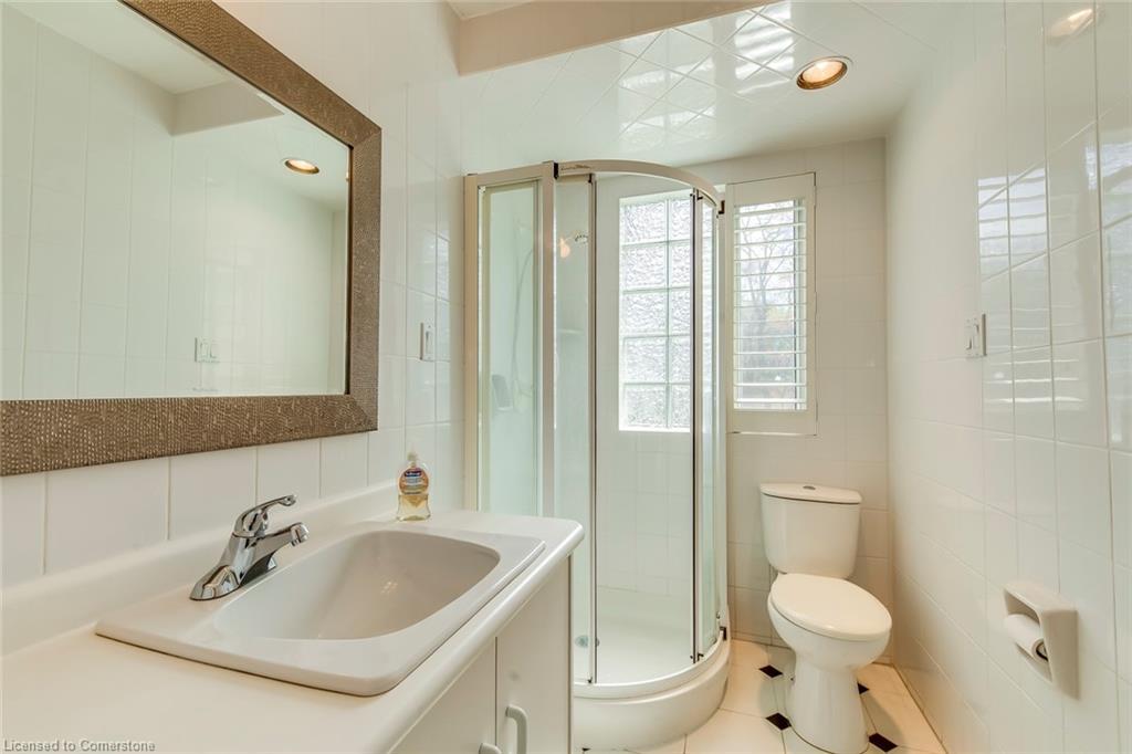 494 Chartwell Road, Oakville, ON - Indoor Photo Showing Bathroom