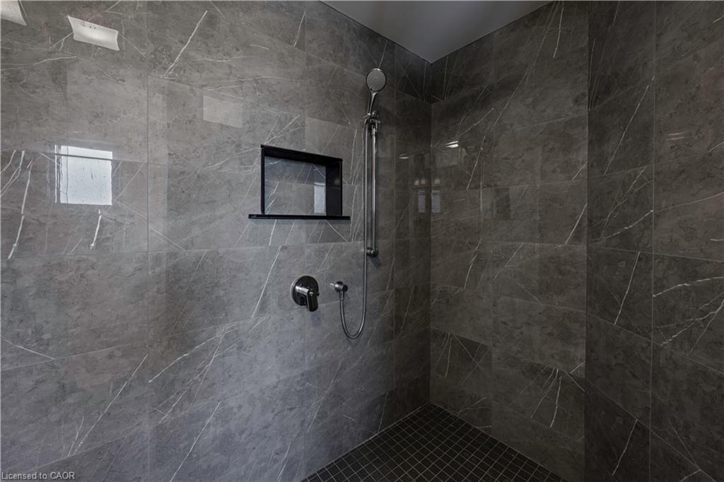 3 Grundy Crescent, Grand Valley, ON - Indoor Photo Showing Bathroom