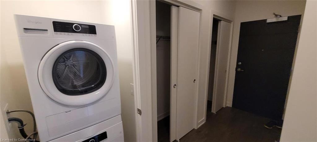 801-212 King William Street E, Hamilton, ON - Indoor Photo Showing Laundry Room