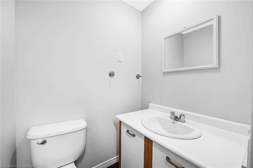 96 Elgin Street, Kawartha Lakes, ON - Indoor Photo Showing Bathroom