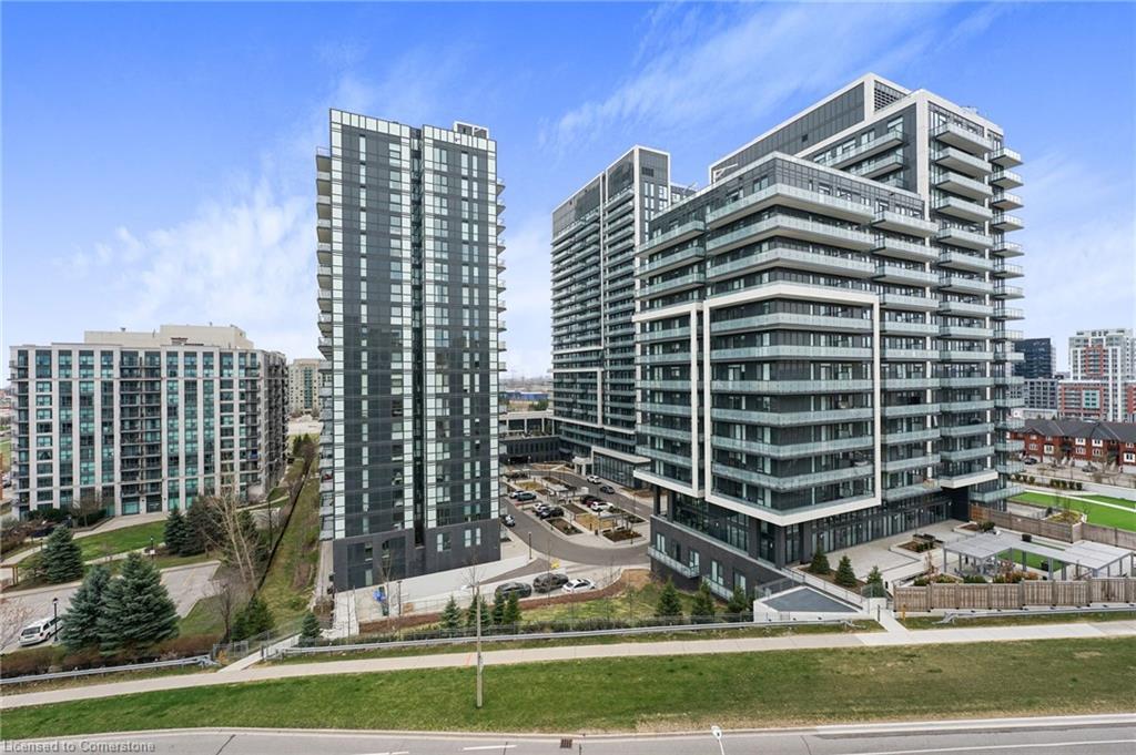 906-73 King William Crescent, Richmond Hill, ON - Outdoor With Facade