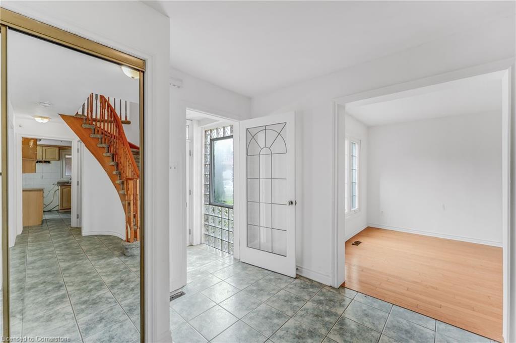 109 Valleymede Drive, Richmond Hill, ON - Indoor Photo Showing Other Room