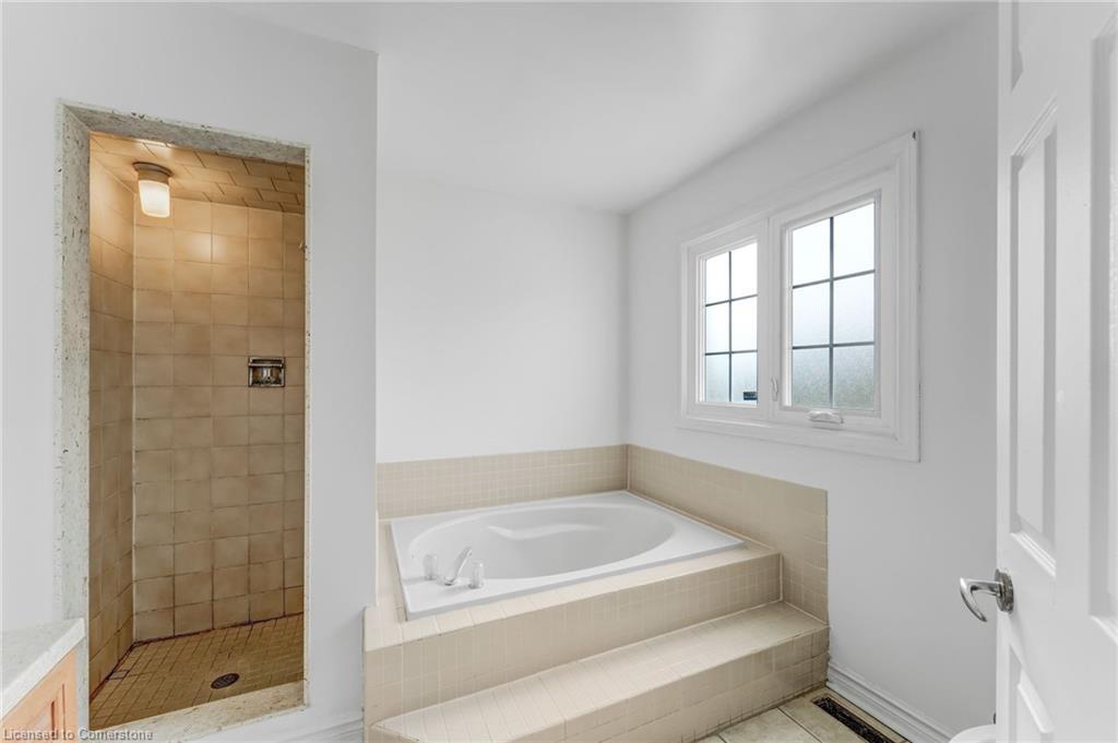 109 Valleymede Drive, Richmond Hill, ON - Indoor Photo Showing Bathroom