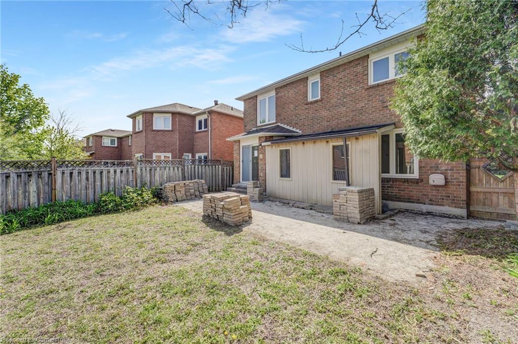109 Valleymede Drive, Richmond Hill, ON - Outdoor