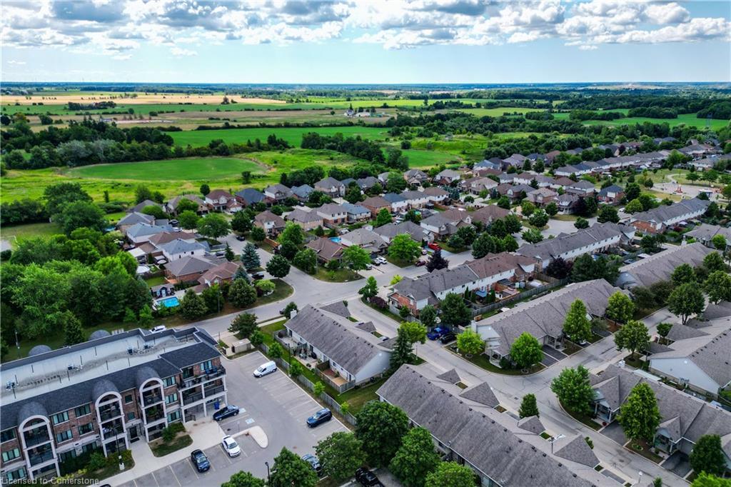 3-34 Southbrook Drive, Binbrook, ON - Outdoor With View