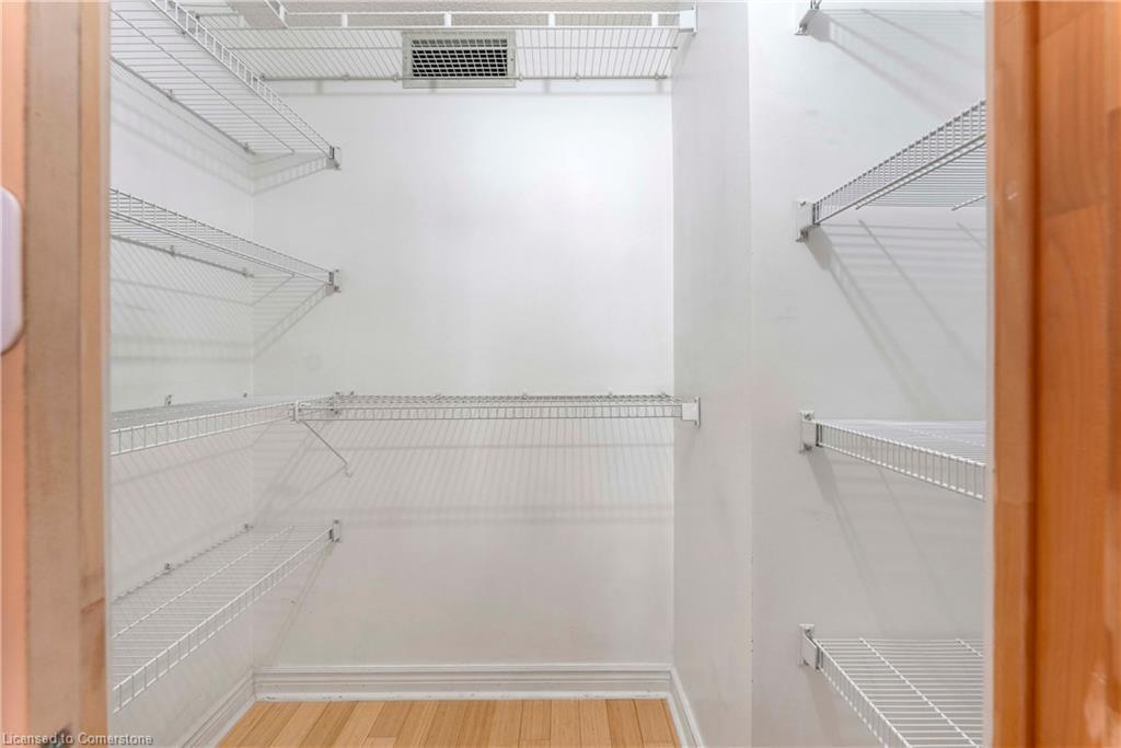 811-65 Scadding Avenue, Toronto, ON - Indoor With Storage