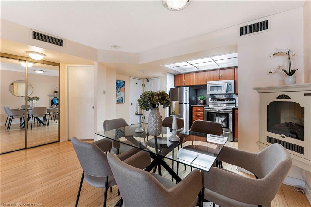 811-65 Scadding Avenue, Toronto, ON - Indoor Photo Showing Other Room