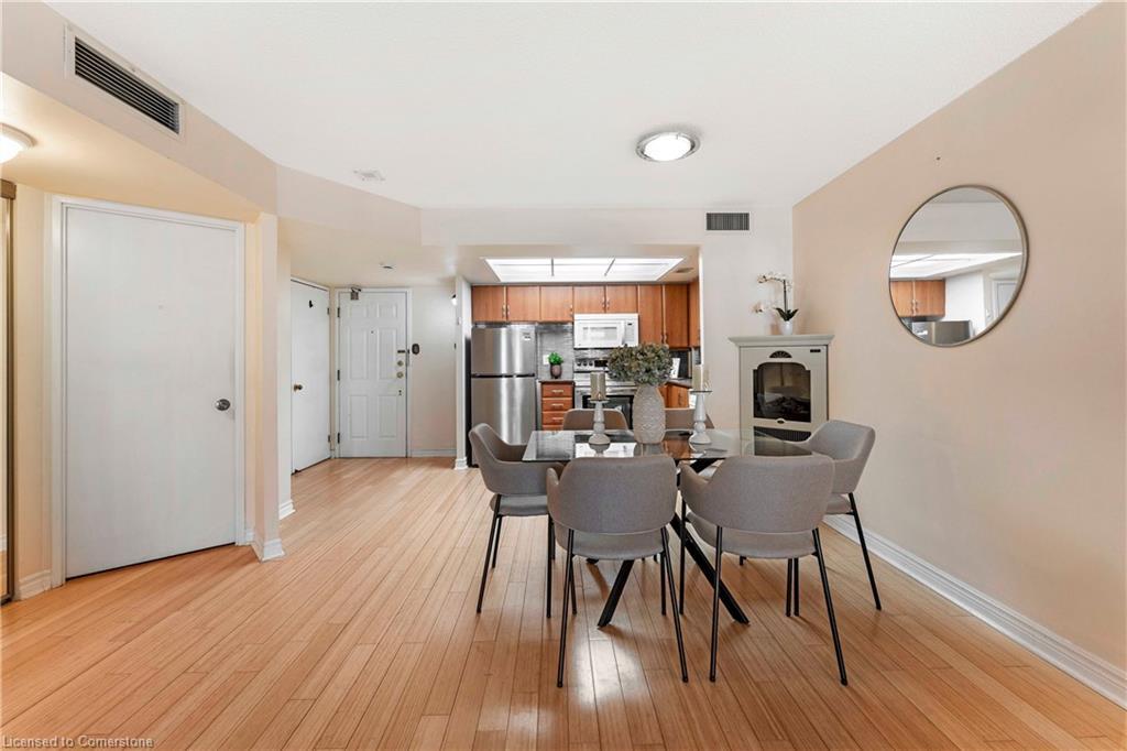 811-65 Scadding Avenue, Toronto, ON - Indoor Photo Showing Dining Room