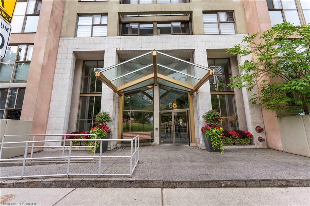 811-65 Scadding Avenue, Toronto, ON - Outdoor With Facade