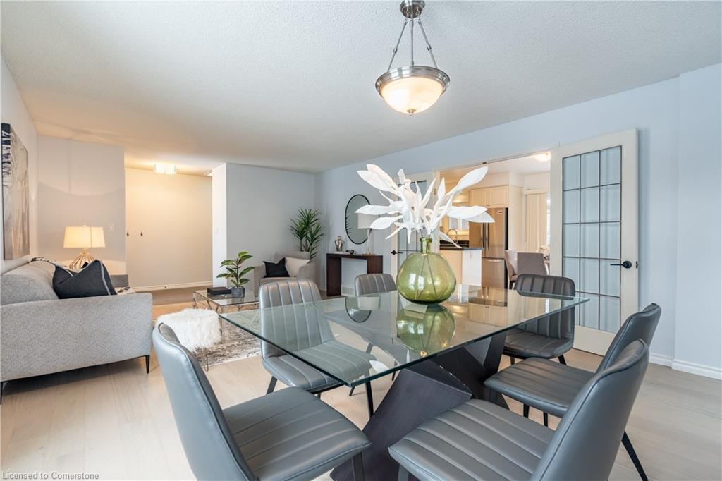 65 Hillcrest Avenue, St. Catharines, ON - Indoor