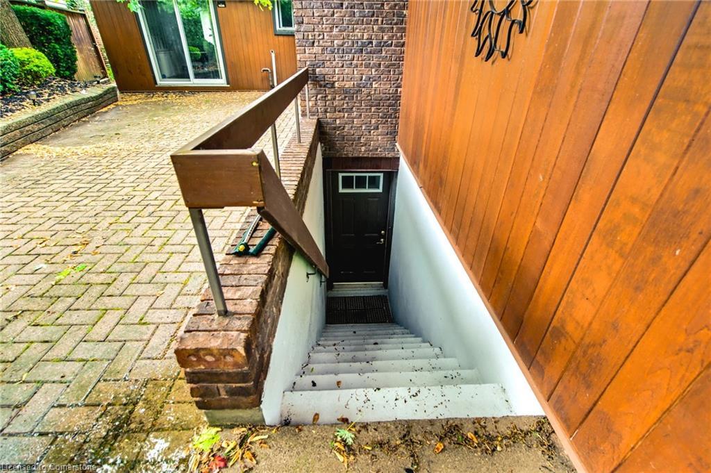 65 Hillcrest Avenue, St. Catharines, ON - Outdoor With Exterior