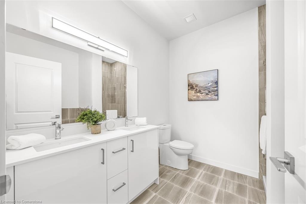 407-7549A Kalar Road, Niagara Falls, ON - Indoor Photo Showing Bathroom