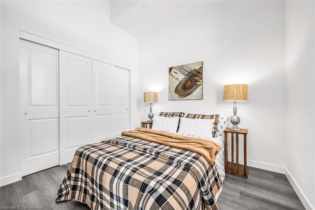 407-7549A Kalar Road, Niagara Falls, ON - Indoor Photo Showing Bedroom