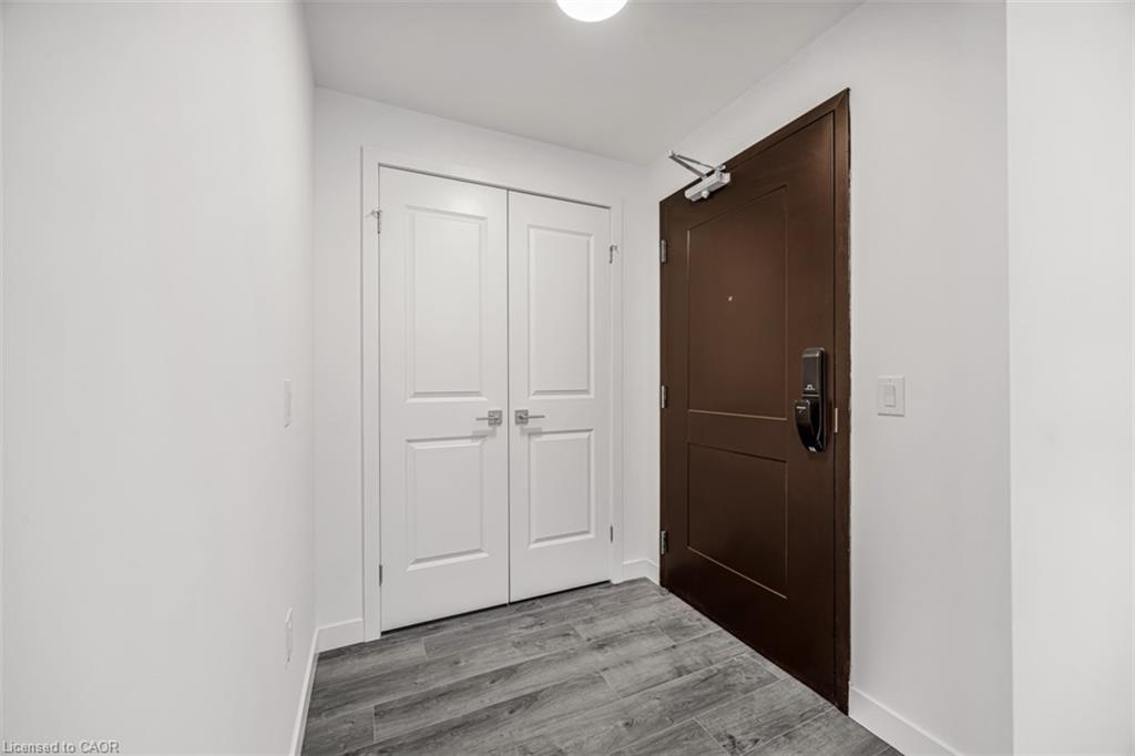 301-7549A Kalar Road, Niagara Falls, ON - Indoor Photo Showing Other Room