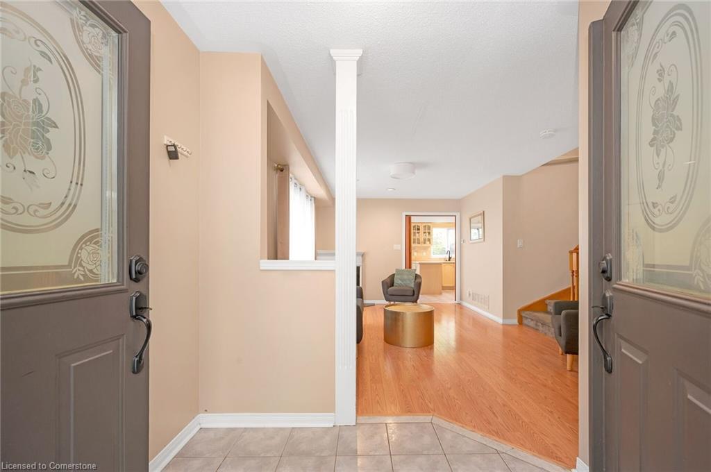 2189 Shorncliffe Boulevard, Oakville, ON - Indoor Photo Showing Laundry Room