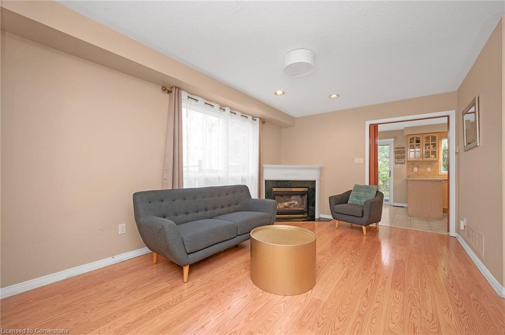 2189 Shorncliffe Boulevard, Oakville, ON - Indoor Photo Showing Living Room With Fireplace