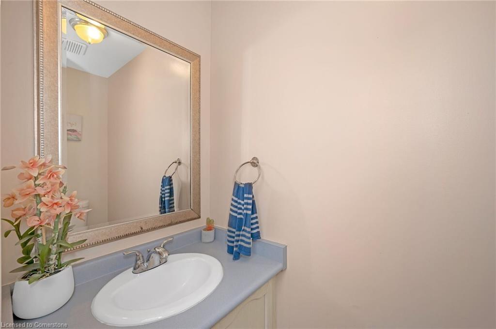 2189 Shorncliffe Boulevard, Oakville, ON - Indoor Photo Showing Bathroom