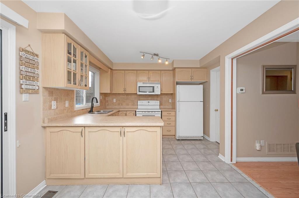 2189 Shorncliffe Boulevard, Oakville, ON - Indoor Photo Showing Kitchen With Double Sink