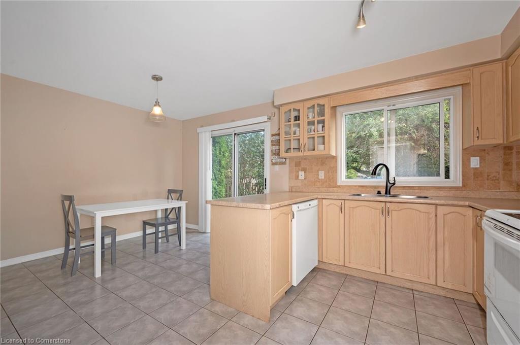 2189 Shorncliffe Boulevard, Oakville, ON - Indoor Photo Showing Kitchen With Double Sink