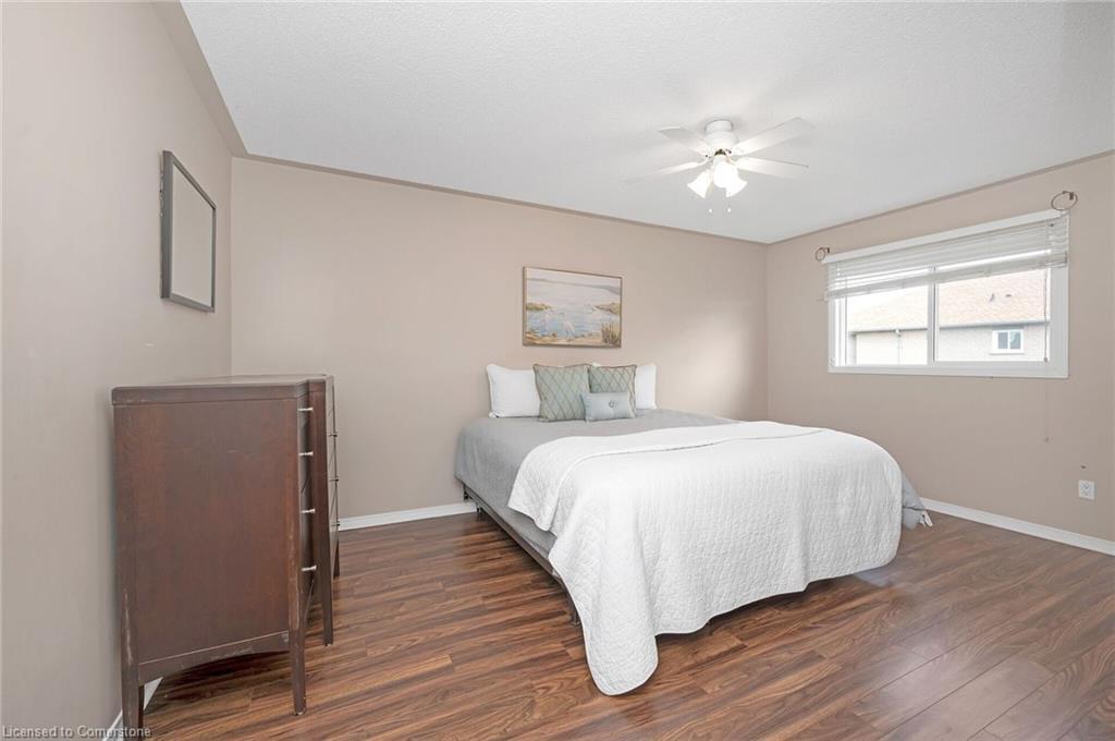 2189 Shorncliffe Boulevard, Oakville, ON - Indoor Photo Showing Bedroom