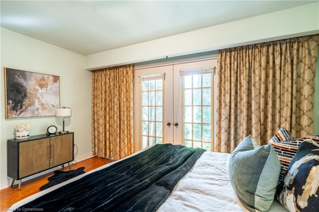 2083 Hollow Road, Thorold, ON - Indoor Photo Showing Bedroom