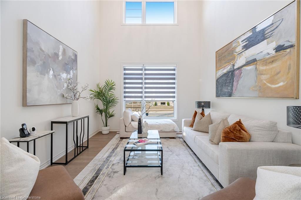 1 Twinleaf Crescent, Adjala-Tosorontio, ON - Indoor Photo Showing Living Room