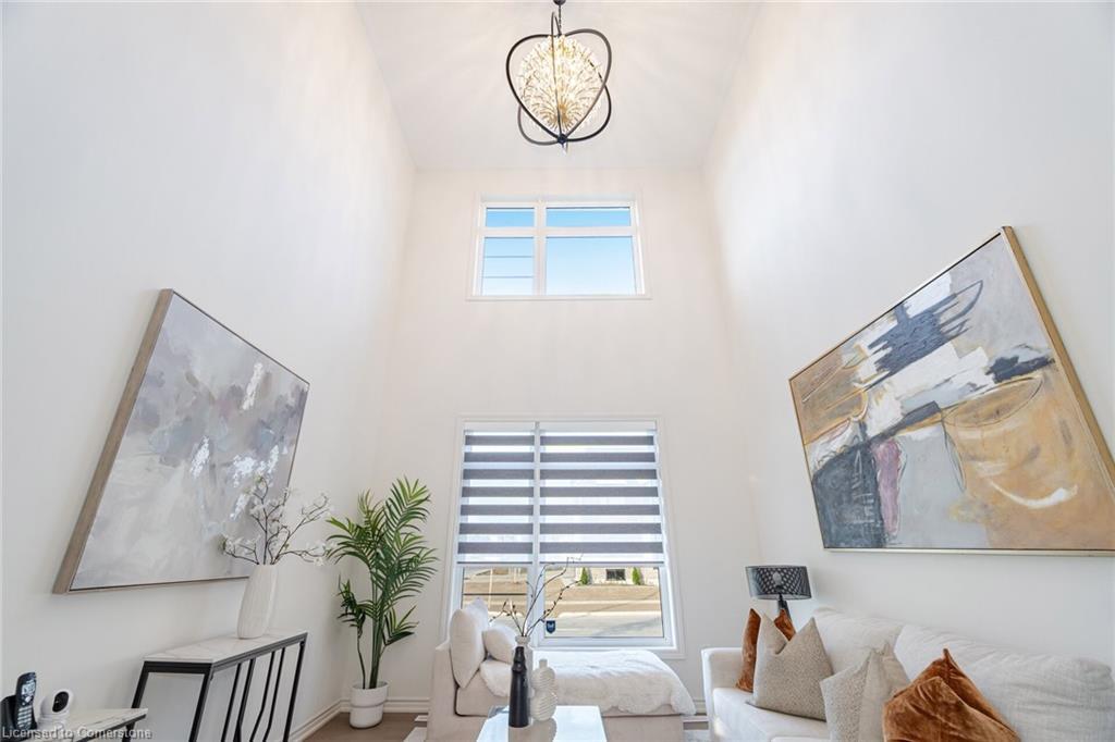 1 Twinleaf Crescent, Adjala-Tosorontio, ON - Indoor Photo Showing Other Room