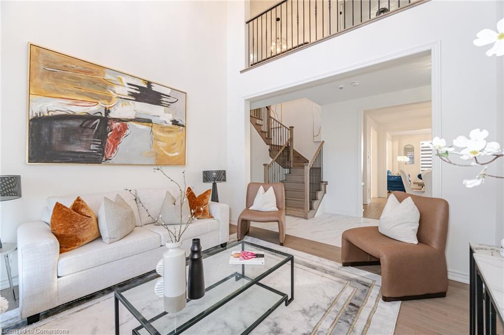 1 Twinleaf Crescent, Adjala-Tosorontio, ON - Indoor Photo Showing Living Room