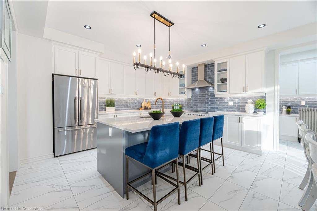 1 Twinleaf Crescent, Adjala-Tosorontio, ON - Indoor Photo Showing Kitchen With Stainless Steel Kitchen With Upgraded Kitchen