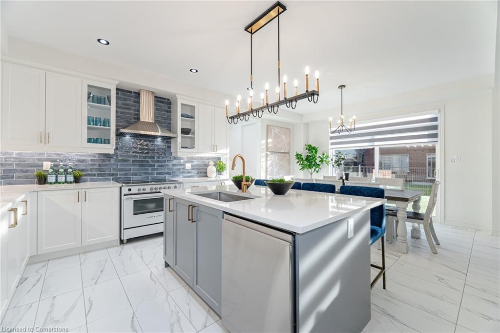 1 Twinleaf Crescent, Adjala-Tosorontio, ON - Indoor Photo Showing Kitchen With Upgraded Kitchen