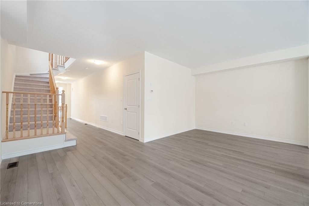 109 Molozzi Street, Erin, ON - Indoor Photo Showing Other Room