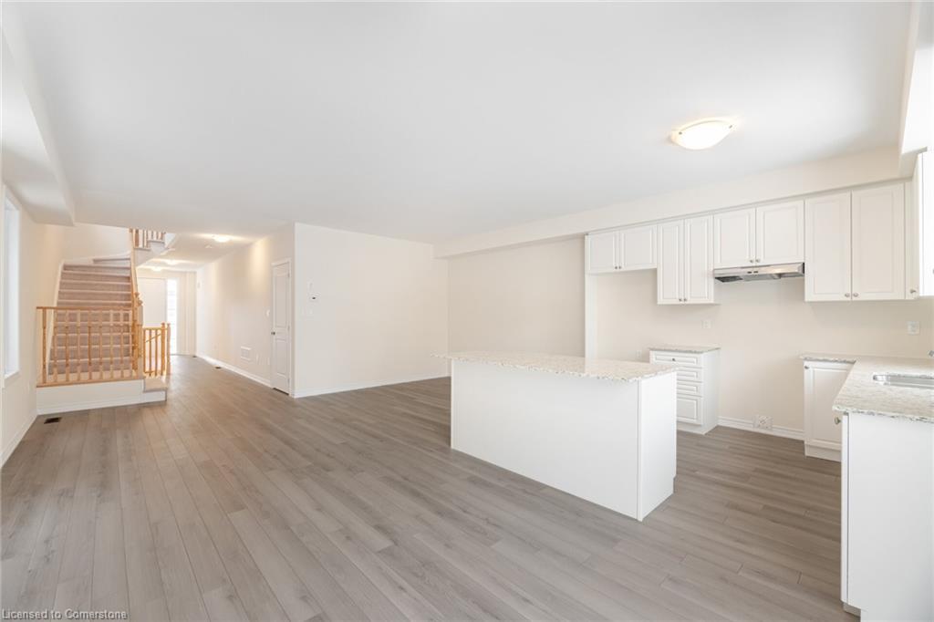 109 Molozzi Street, Erin, ON - Indoor Photo Showing Kitchen