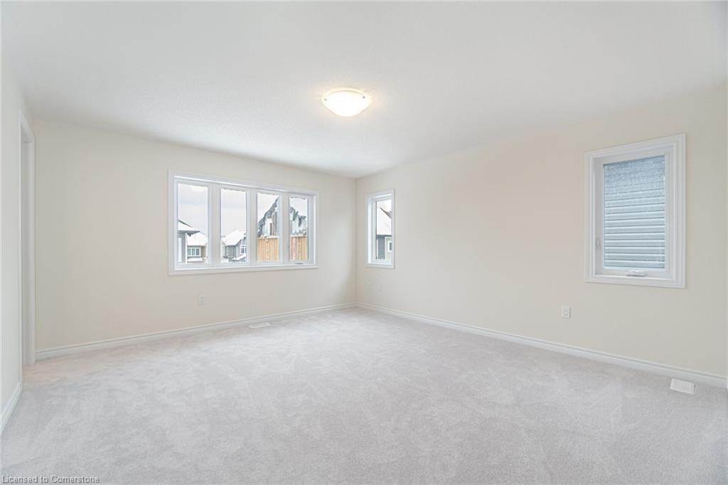 109 Molozzi Street, Erin, ON - Indoor Photo Showing Other Room