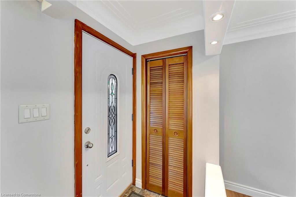 Upper-317 Highland Road W, Hamilton, ON - Indoor Photo Showing Other Room