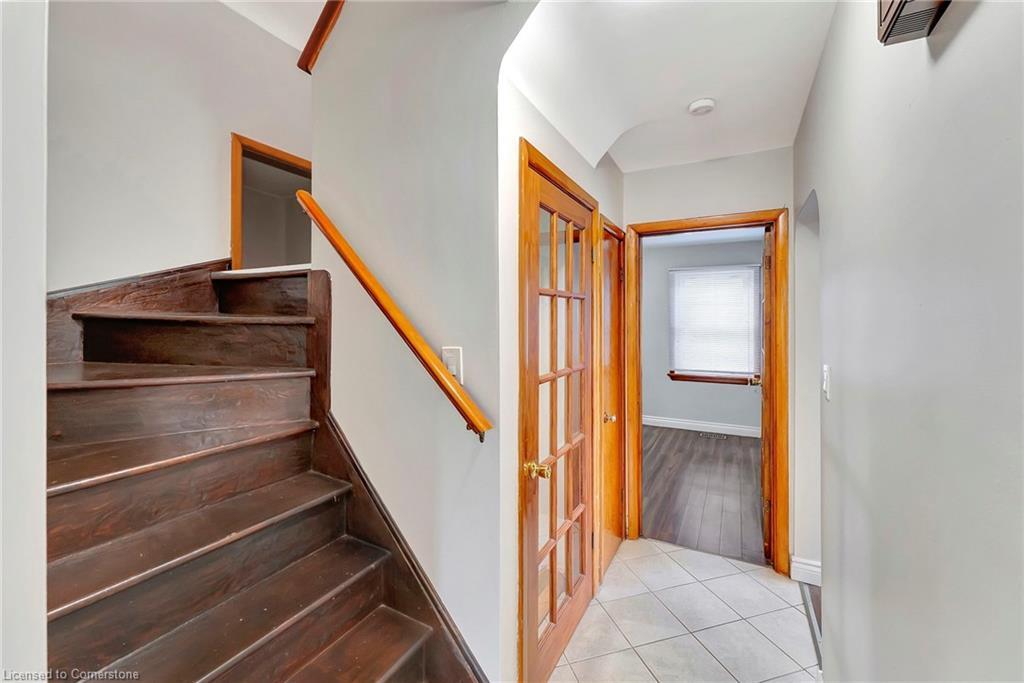 Upper-317 Highland Road W, Hamilton, ON - Indoor Photo Showing Other Room