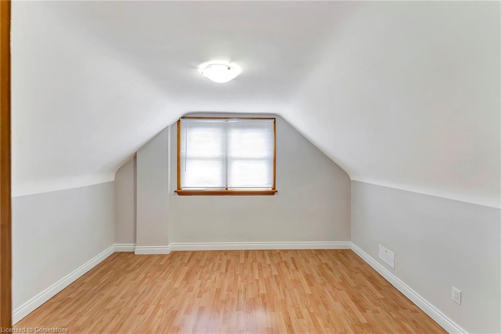 Upper-317 Highland Road W, Hamilton, ON - Indoor Photo Showing Other Room