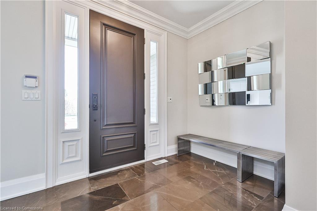 283 Jennings Crescent, Oakville, ON - Indoor Photo Showing Other Room