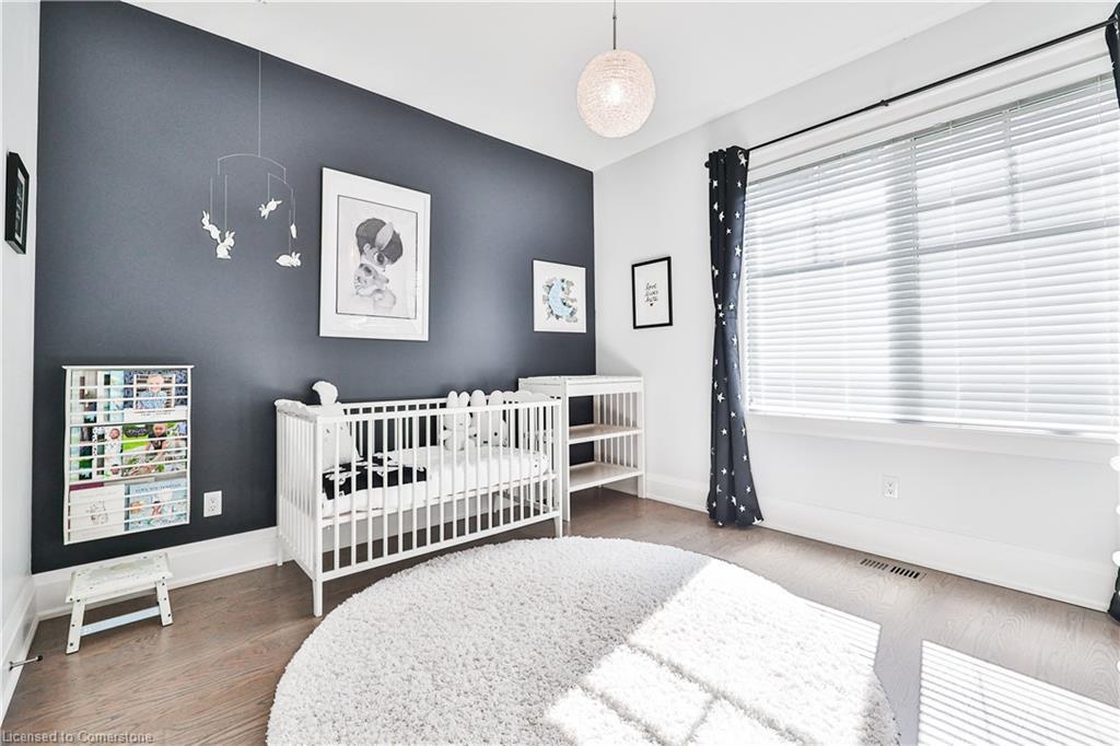 283 Jennings Crescent, Oakville, ON - Indoor Photo Showing Bedroom