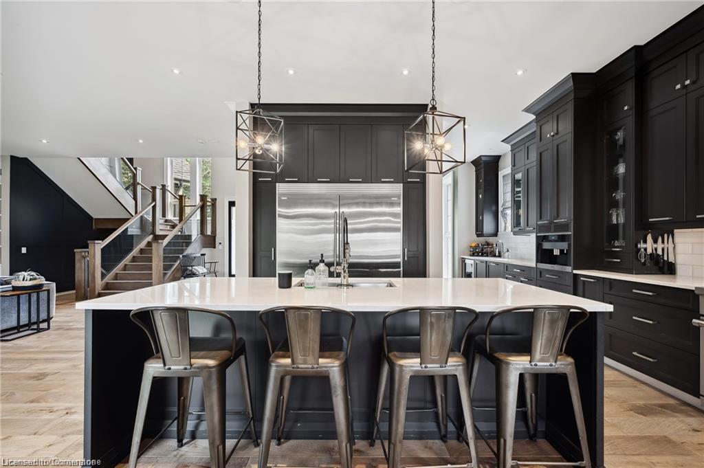 1247 Wood Place, Oakville, ON - Indoor Photo Showing Kitchen With Upgraded Kitchen