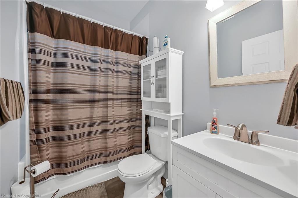 236 #55 Haldimand Road, Nanticoke, ON - Indoor Photo Showing Bathroom