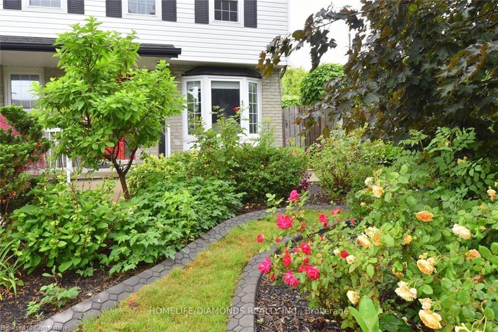 95 Birchpark Drive N, Grimsby, ON - Outdoor