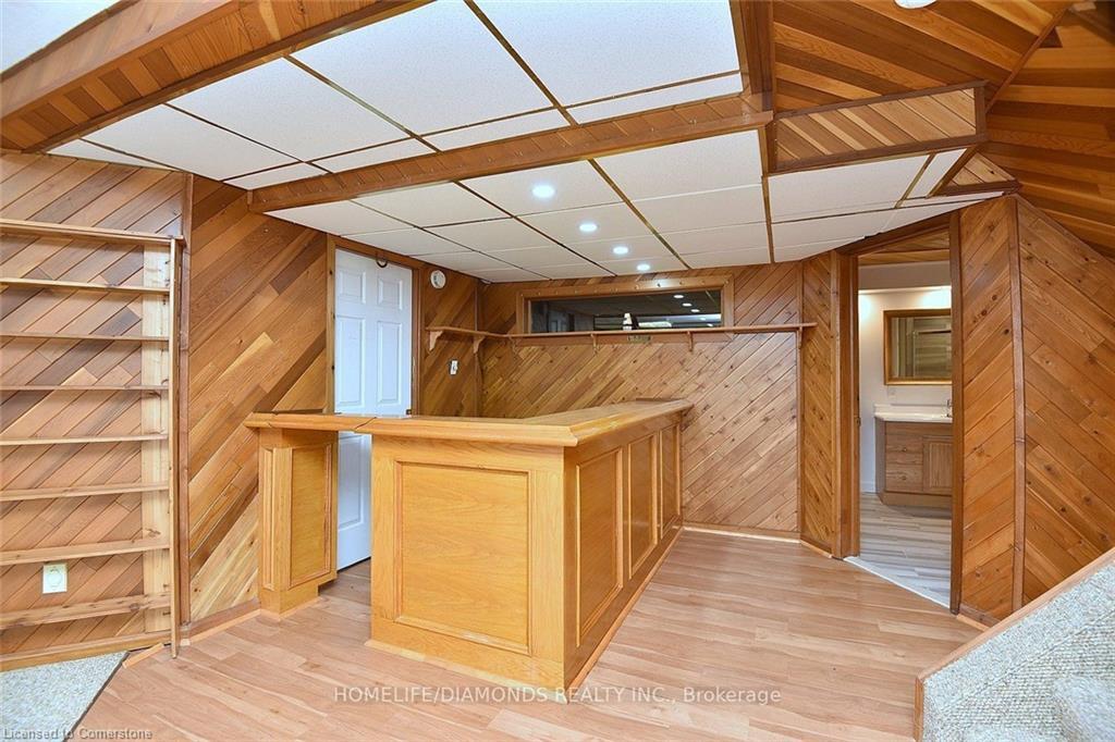 95 Birchpark Drive N, Grimsby, ON - Indoor Photo Showing Other Room