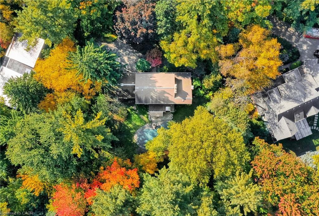 1296 Cumnock Crescent, Oakville, ON - Outdoor