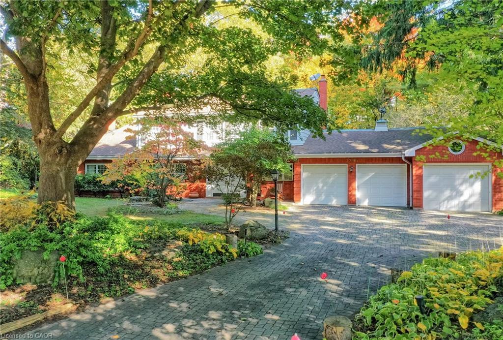 1296 Cumnock Crescent, Oakville, ON - Outdoor