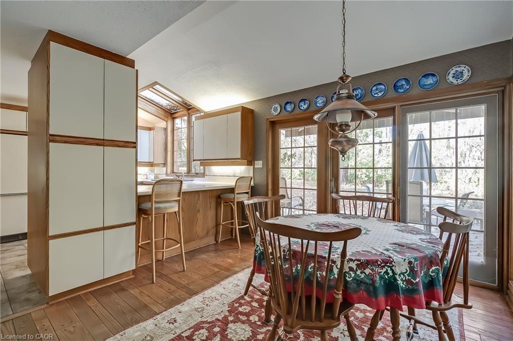 1296 Cumnock Crescent, Oakville, ON - Indoor Photo Showing Dining Room