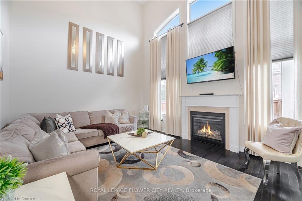 457 Dougall Avenue, Caledon, ON - Indoor Photo Showing Living Room With Fireplace